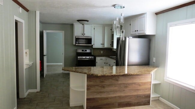 Building Photo - 2224 30th St