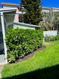 Building Photo - 1020 NE 17th Way