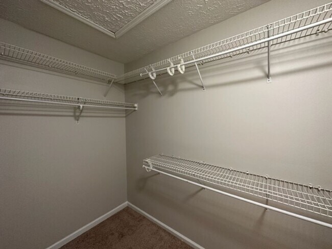 Building Photo - Lovely 2 Bed, 2 Bath Condo in Karen Lakes