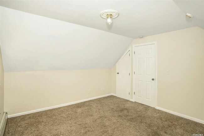 Building Photo - 88 Choir Ln