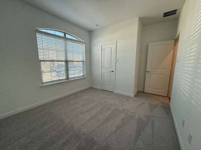 Building Photo - This beautifully designed Garnet floorplan by Lennar offers a functional single-story layout with...