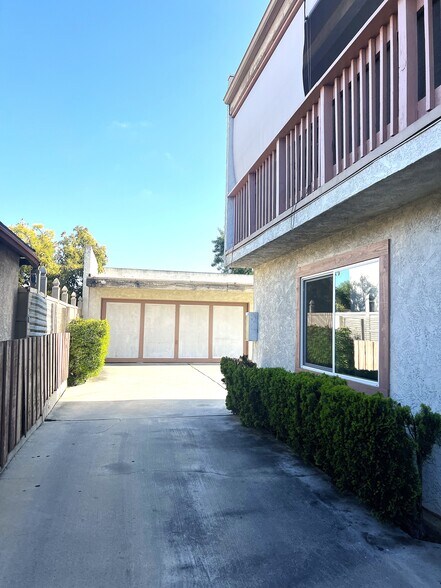 Steps away from private 2 car garage - 338 W Plymouth St