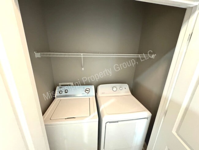 Building Photo - 3BR/3.5BA For Rent