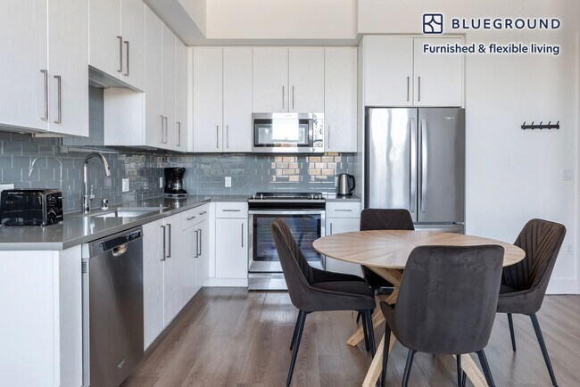 Building Photo - 261 El Camino Real