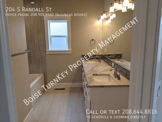 Building Photo - 204 Randall St