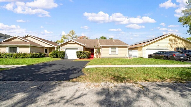 Building Photo - 14780 SW 139th Ct