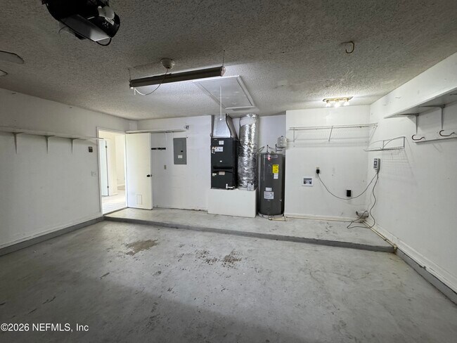 Building Photo - 3915 Station Ct S