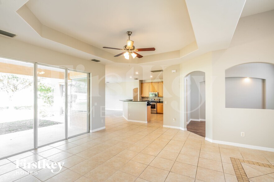 Building Photo - 2081 Nuremberg Blvd