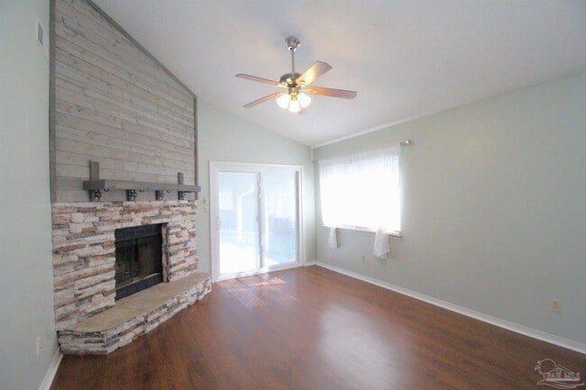 Building Photo - 8154 Treetop Ln