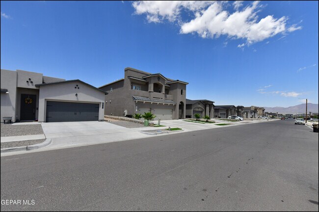 Building Photo - 142 Ruth Trl