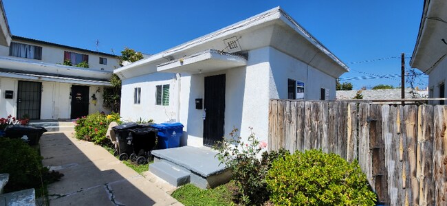 Building Photo - 4415 Burns Ave