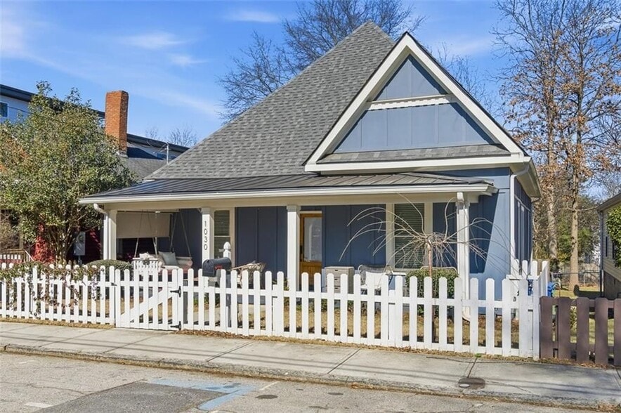 Building Photo - 1030 Kirkwood Ave SE