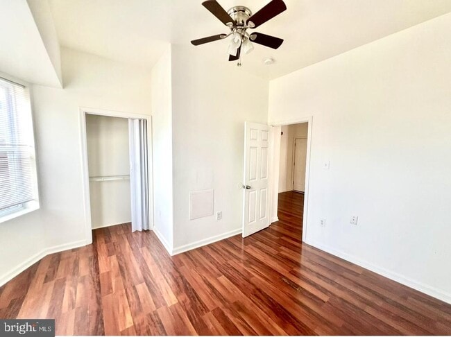 Building Photo - 2106 E Chelten Ave