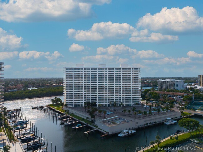 Building Photo - 4201 N Ocean Blvd