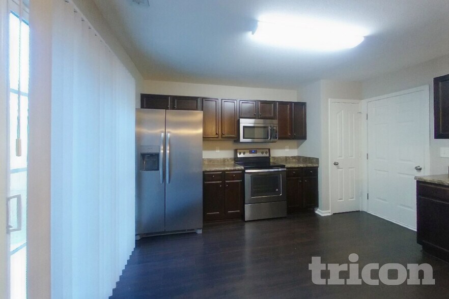 Building Photo - 4312 Houldsworth Dr