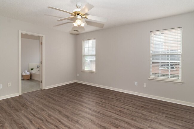 Building Photo - 906 Prairie Pass