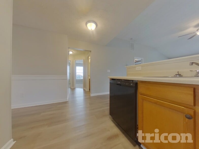 Building Photo - 501 Arrowhead Dr