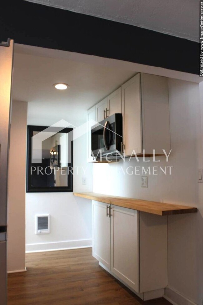 Building Photo - 505 N L St