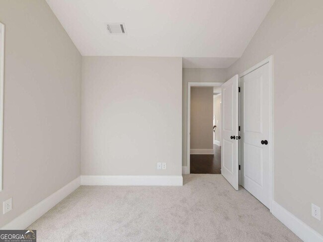 Building Photo - 4210 Old Cherokee St