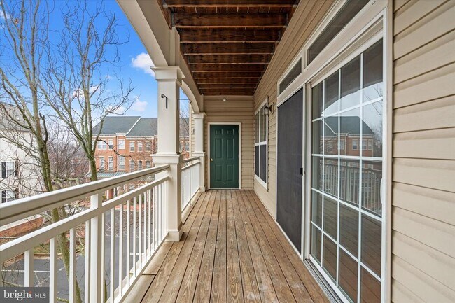 Building Photo - 5120 Donovan Dr