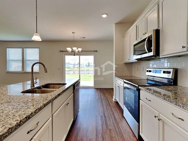 Building Photo - 317 Azore Way