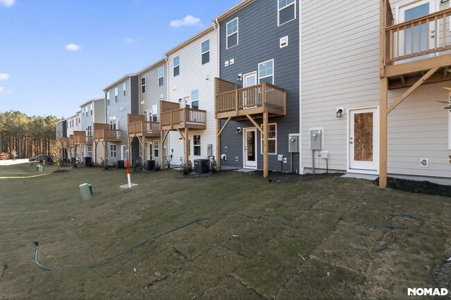 Building Photo - 516 Light Oak Wy