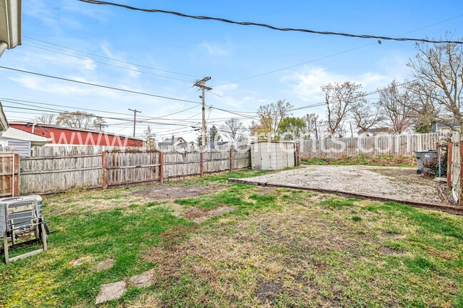 Building Photo - Charming 2-Bedroom Home in Fountain Square