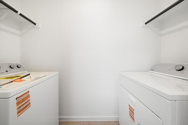 Building Photo - 3912 Pontchartrain Pkwy