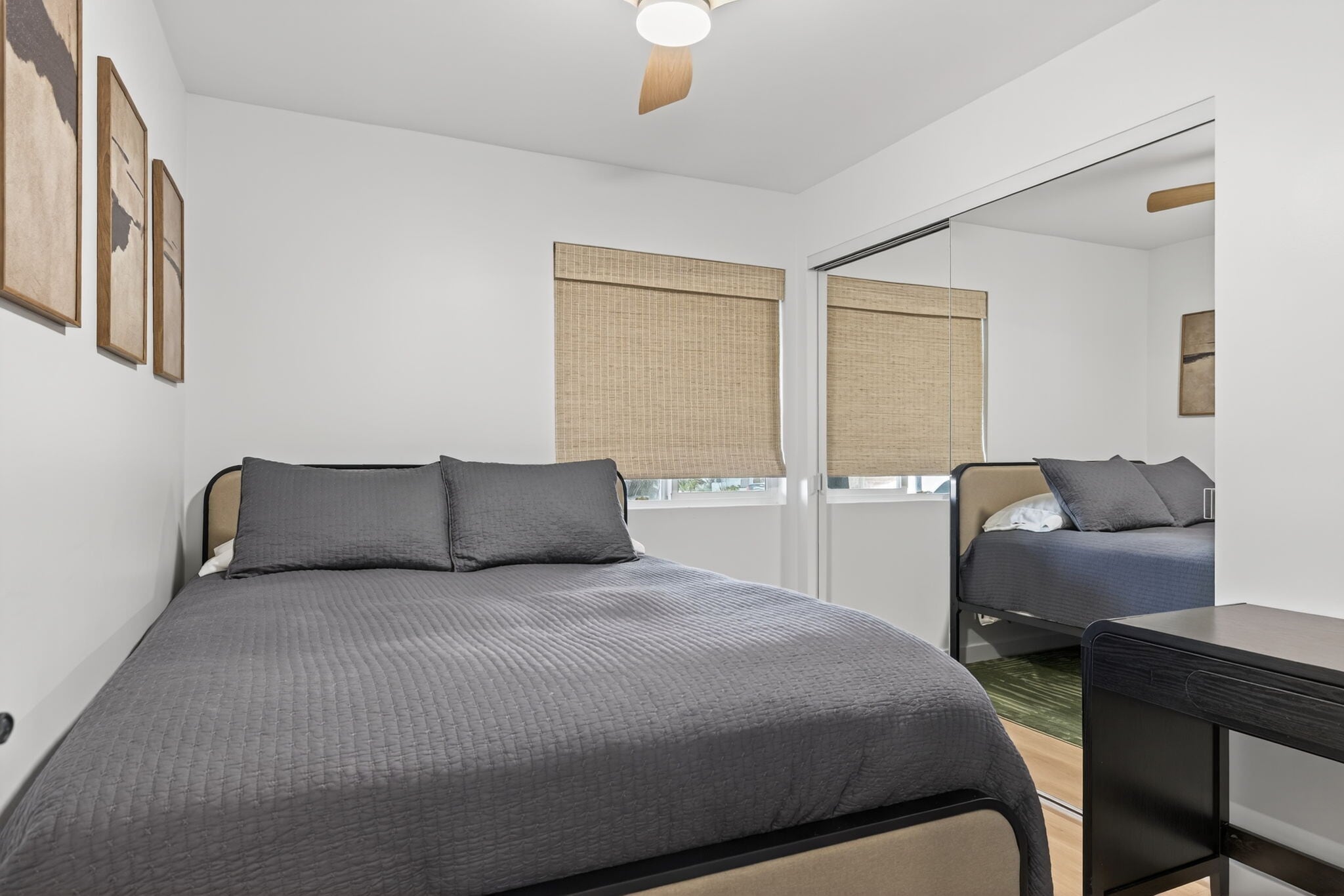 Building Photo - 218 E Surfside Dr