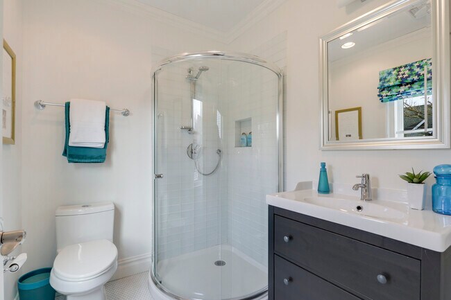 Building Photo - 67 Prospect St