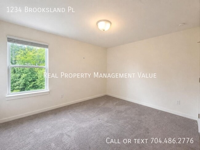 Building Photo - 1234 Brooksland Pl