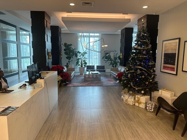 Building Photo - 140 S Dixie Hwy