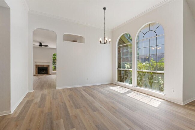 Building Photo - 11032 Crossland Dr