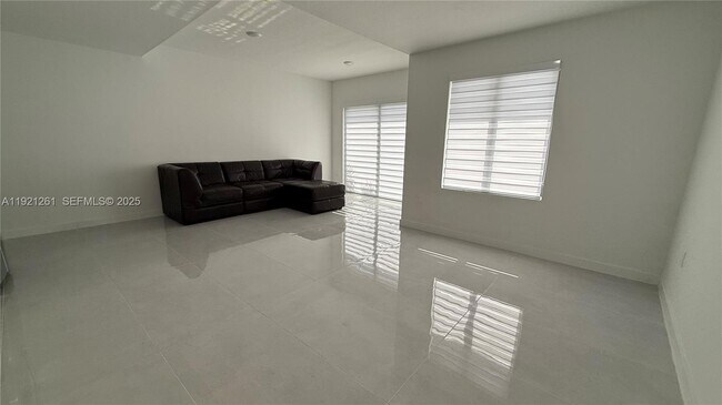 Building Photo - 14571 SW 261st St