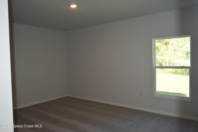 Building Photo - 3094 San Filippo Dr SE