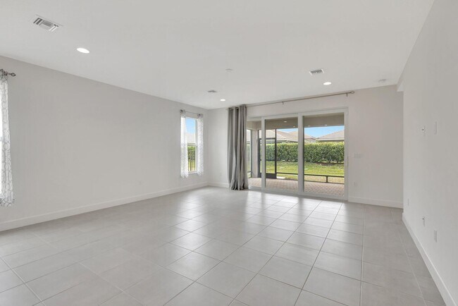 Building Photo - 13382 SW Ibis Shores Rd