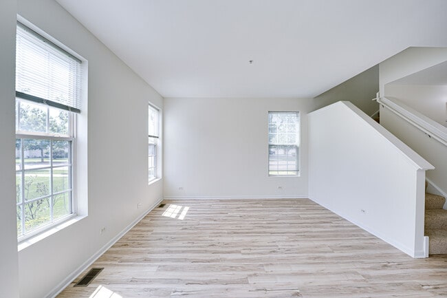 Building Photo - 3962 Evans Ct