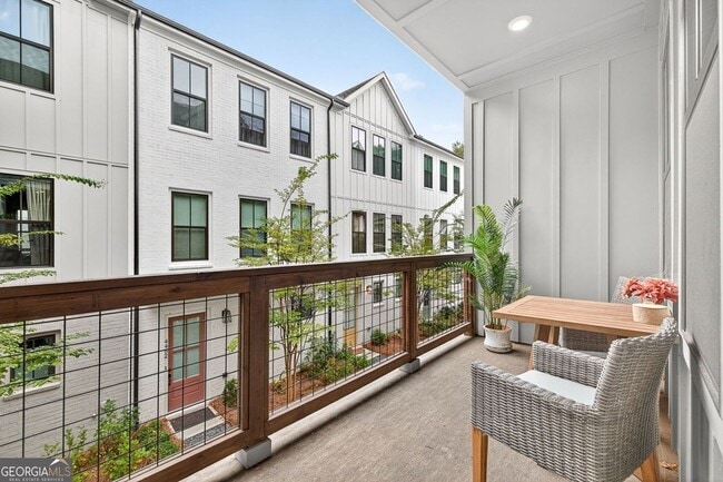 Building Photo - 4465 Dalston Dr