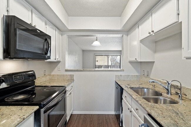 Building Photo - 4543 N O'Connor Rd