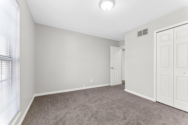 Building Photo - 24360 E River Rd