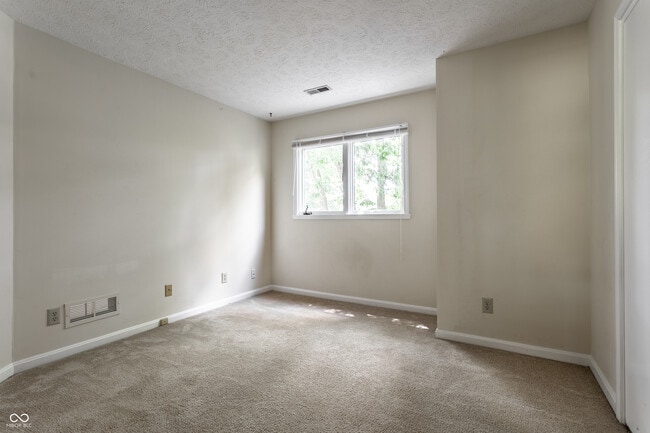 Building Photo - 795 Grace Dr