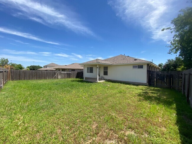 Building Photo - 1119 Burgess Dr