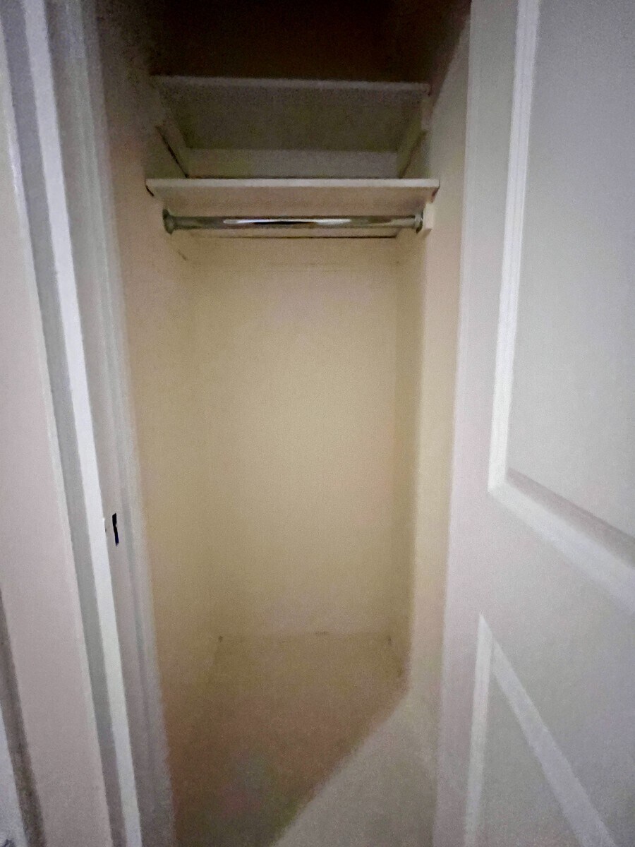 Building Photo - 141 E 56th St