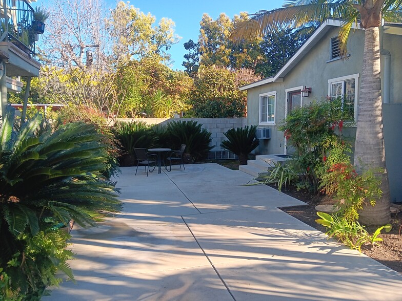 Building Photo - 7341 Newlin Ave