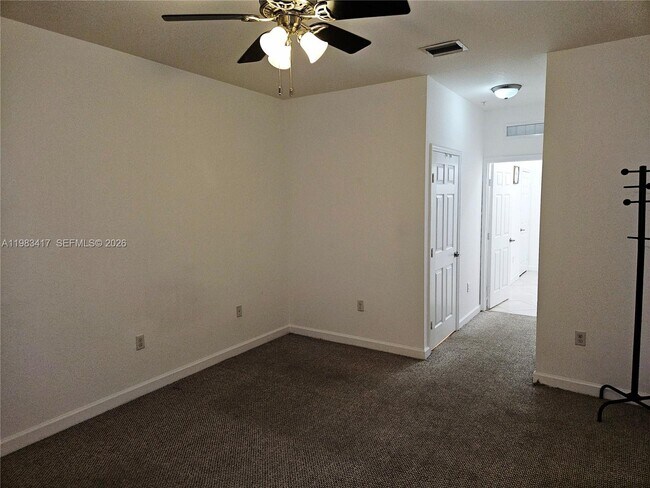 Building Photo - 290 NW 109th Ave