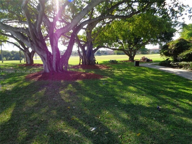 Building Photo - 2060 SE 14th St