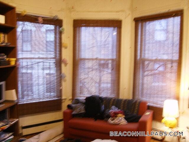 Building Photo - 40 Anderson St