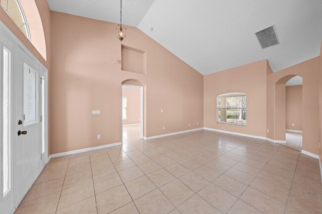 Building Photo - 4 Bedroom 3 Bath Home - Kissimmee ~ Southport Bay Community