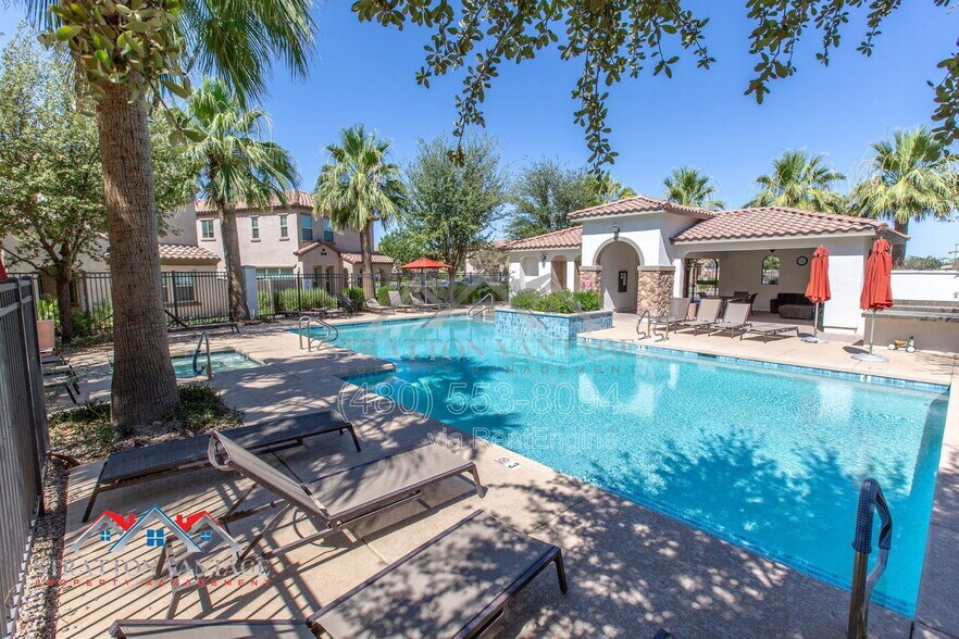 Building Photo - 3738 E Dogwood Dr