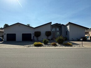Building Photo - 1260 S Ridgemark Dr